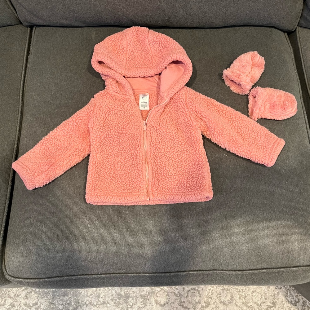 Carter’s Baby Hooded Sherpa Zip-Up with mittens size 6-9M